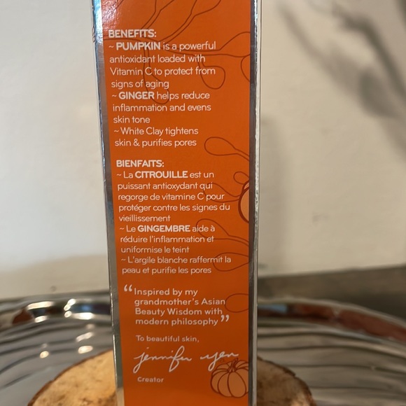 Pumpkin charcoal MASK! - Picture 4 of 4